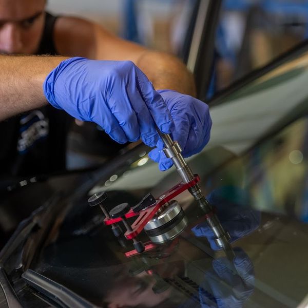 Comment réparer un impact sur pare-brise